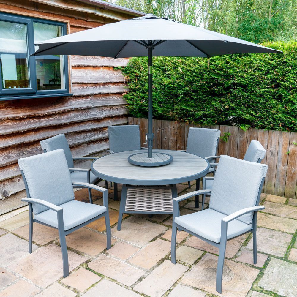 Fern Living Thornton 6 Seat with Parasol
